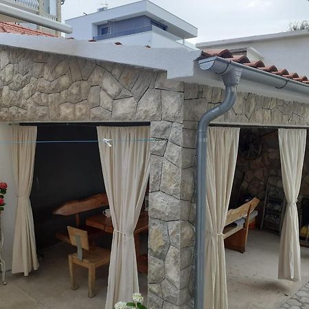 שיבניק Apartments Gveric מראה חיצוני תמונה