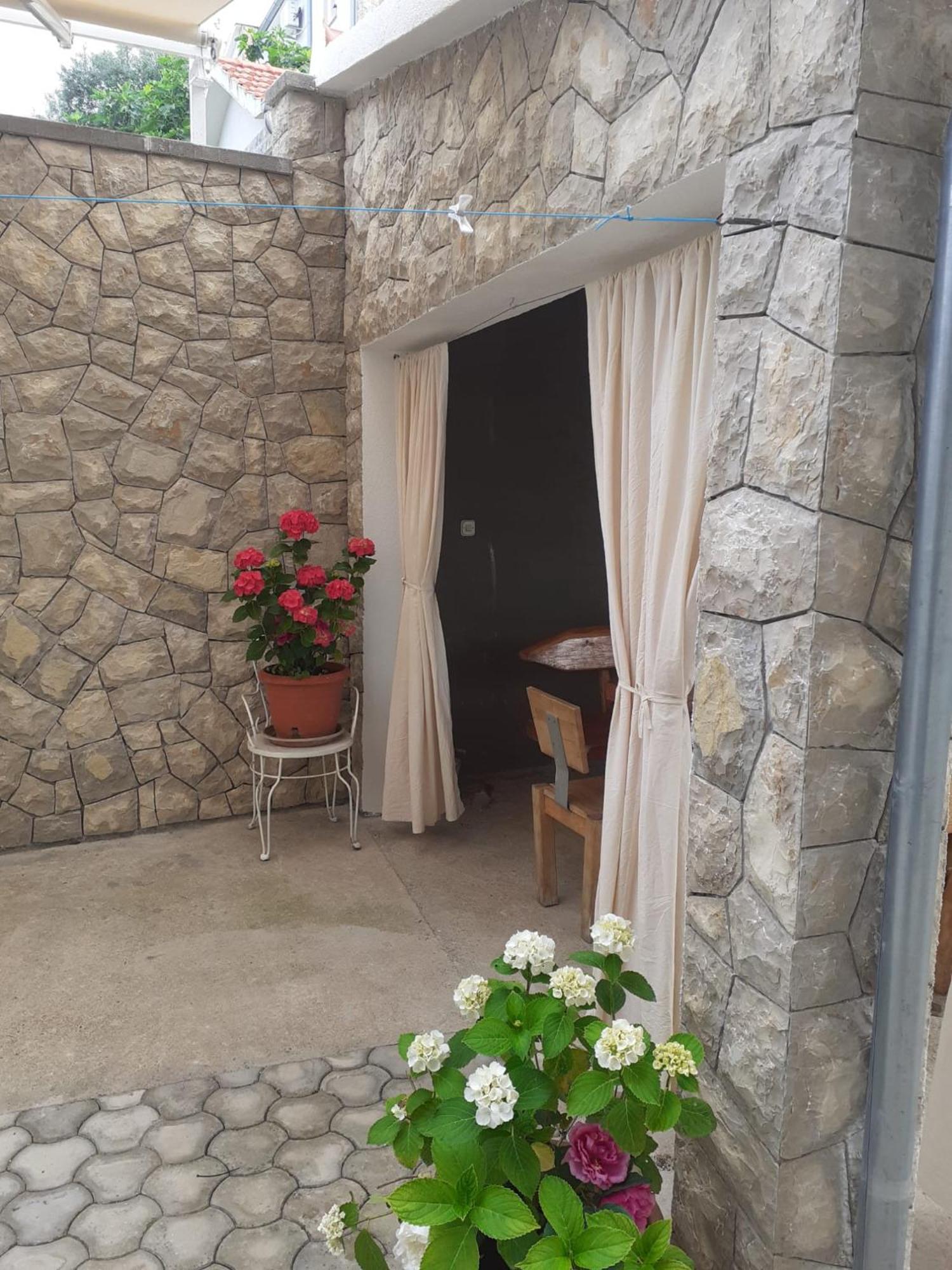 שיבניק Apartments Gveric מראה חיצוני תמונה