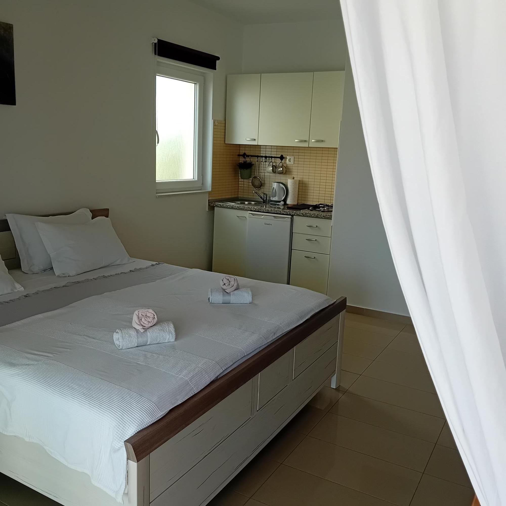 שיבניק Apartments Gveric מראה חיצוני תמונה
