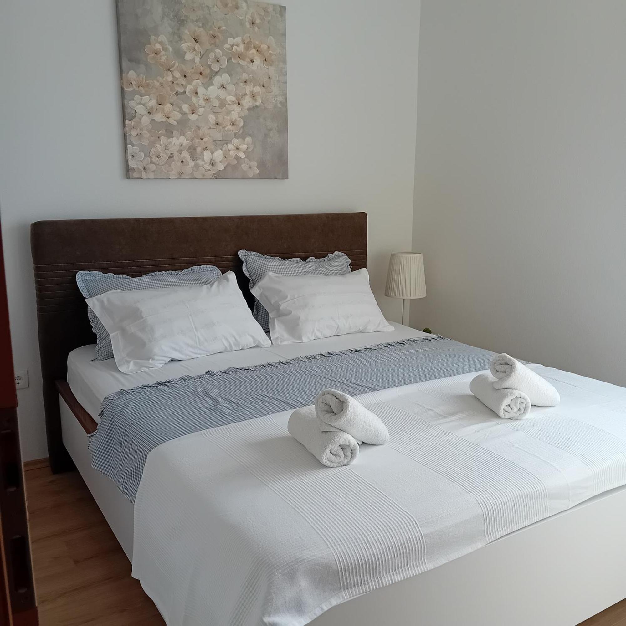 שיבניק Apartments Gveric מראה חיצוני תמונה
