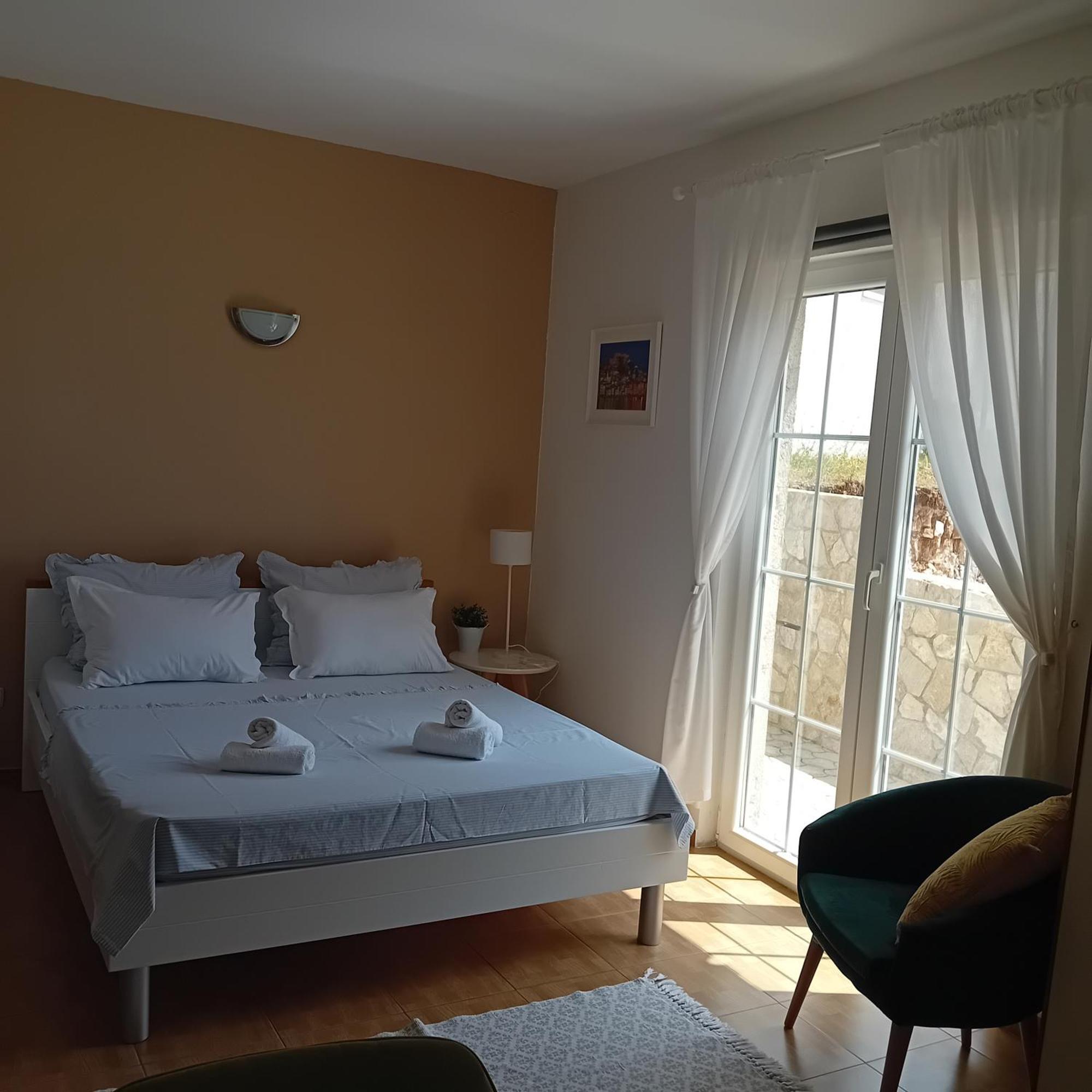 שיבניק Apartments Gveric מראה חיצוני תמונה